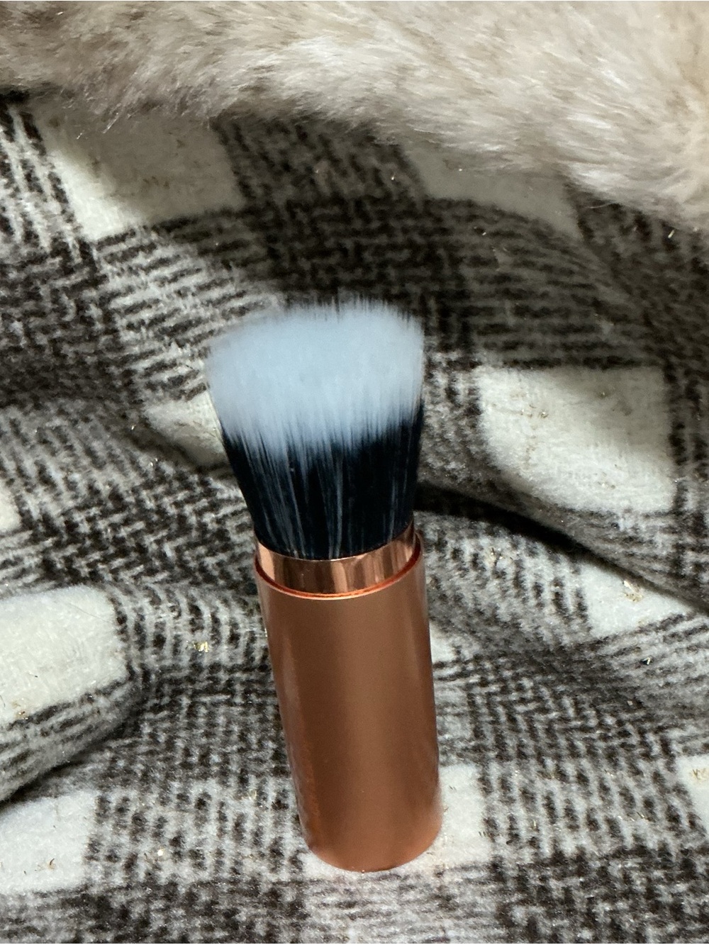 REAL TECHNIQUES RETRACTABLE KABUKI MAKEUP BRUSH